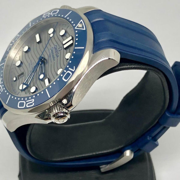 Omega Часы Seamaster Diver 210.32.42.20.06.001