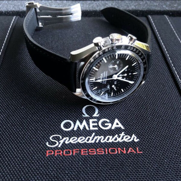 Omega Часы Speedmaster Moonwatch Professional 310.32.42.50.01.002